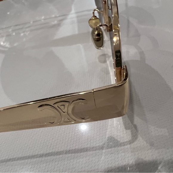 Triomphe Metal Sunglasses in Gold and Brown - Picture 5 of 5